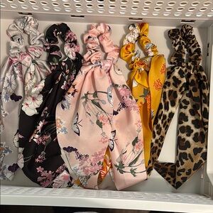 Floral and Leopard Print Hair Scrunchies Set